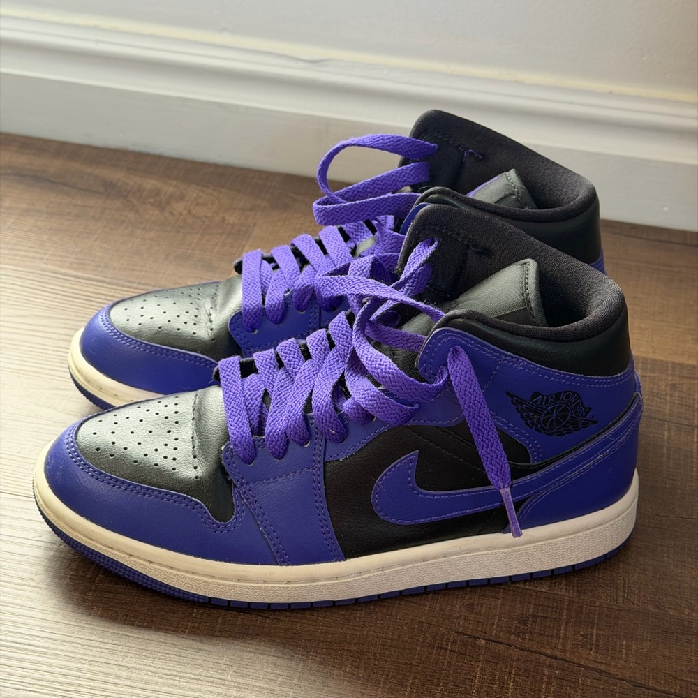 Jordan 1 Mid
